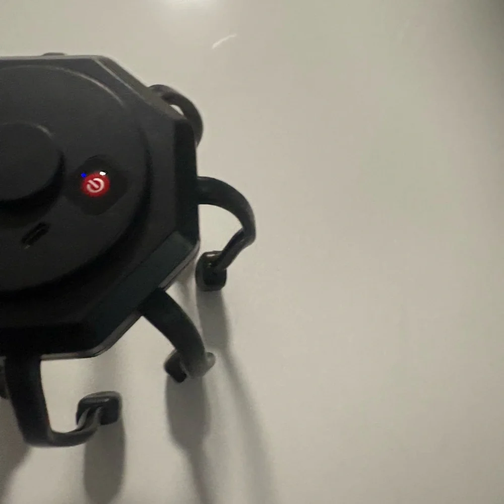 Black VR Spider-Like - Picture 8 of 11